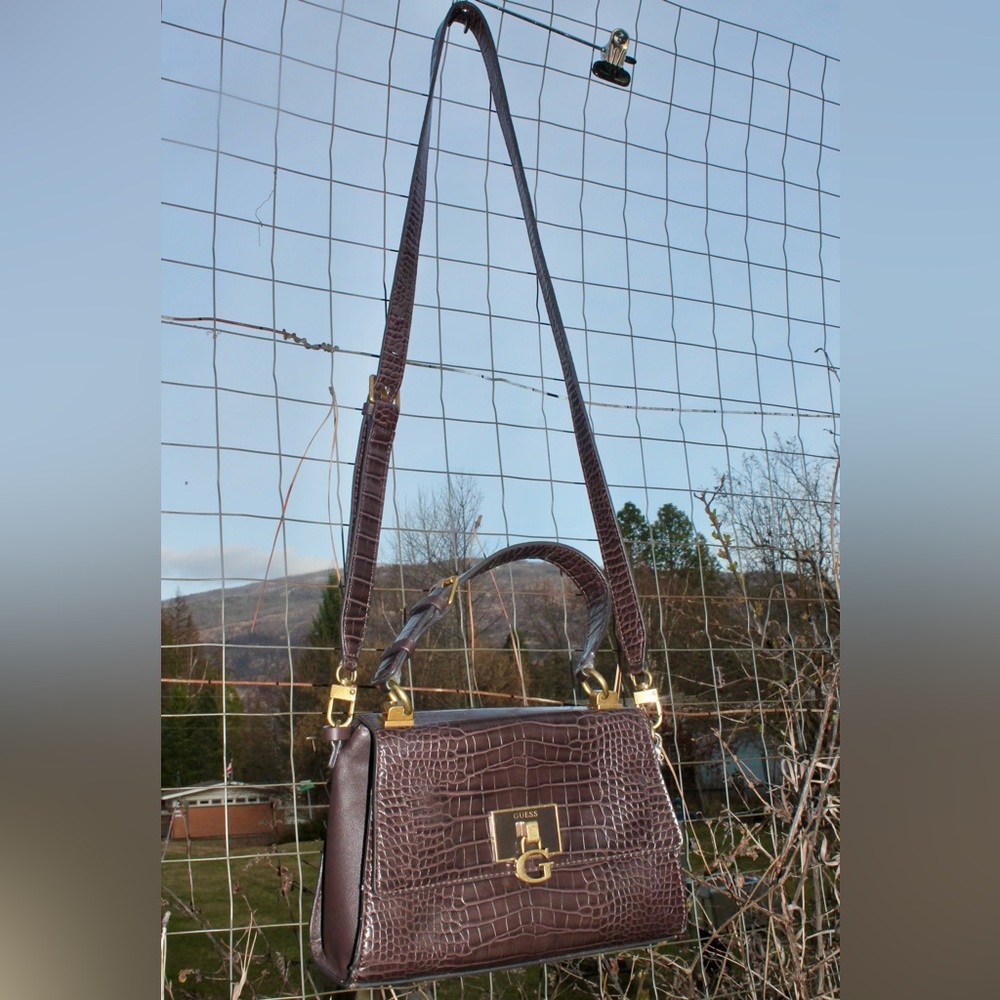 Guess Brown/Black Croc-Embossed Crossbody Bag with Gold Hardware - Picture 7 of 11